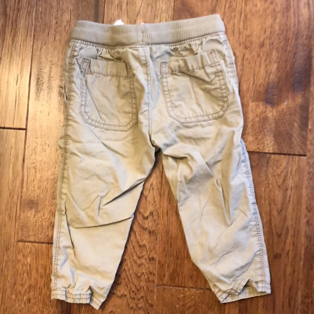 Carter’s Khaki Pants Size 12 Months
